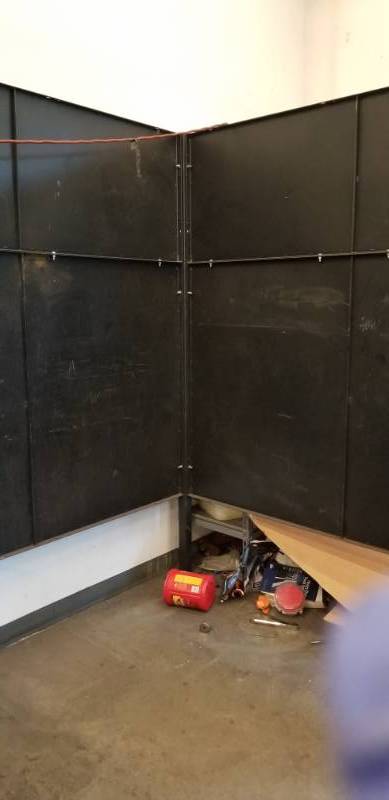 lot 9671 image: Welding Cubicle Walls and Lincoln Electric LTA Telescopic Extraction Arm Buyer Must Remove