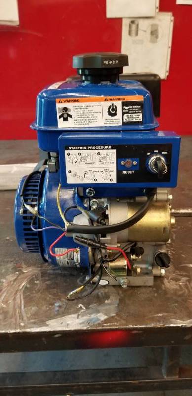 lot 9555 image: Powerhorse 208cc Engine PGH43450 Has Compression No Further Testing