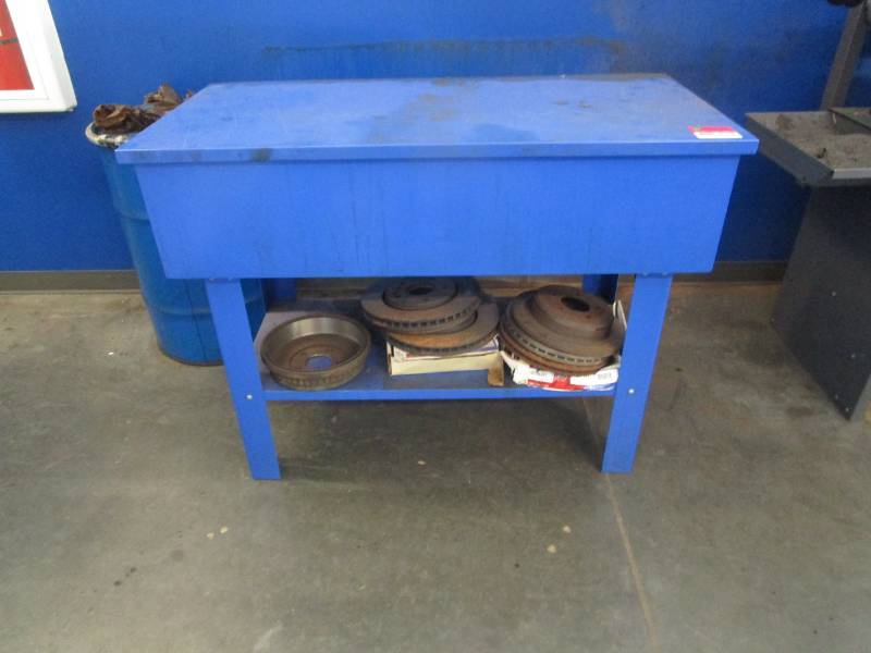 lot 8148 image: Parts Washer