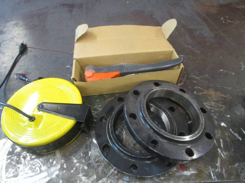 lot 9637 image: Retractable Electric Cord Reel and more