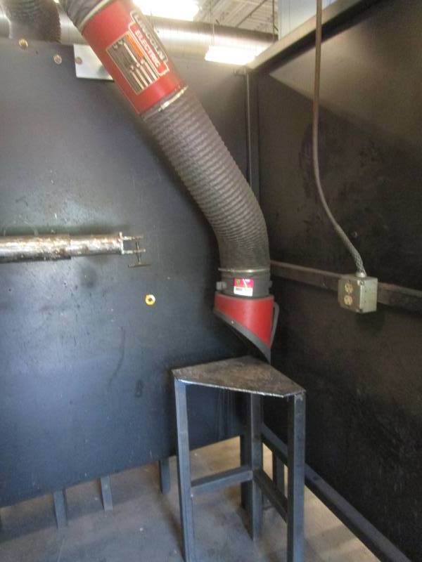 lot 9661 image: Corner Steel Work Table & Lincoln Electric LTA Telescopic Extraction Arm Buyer Must Remove