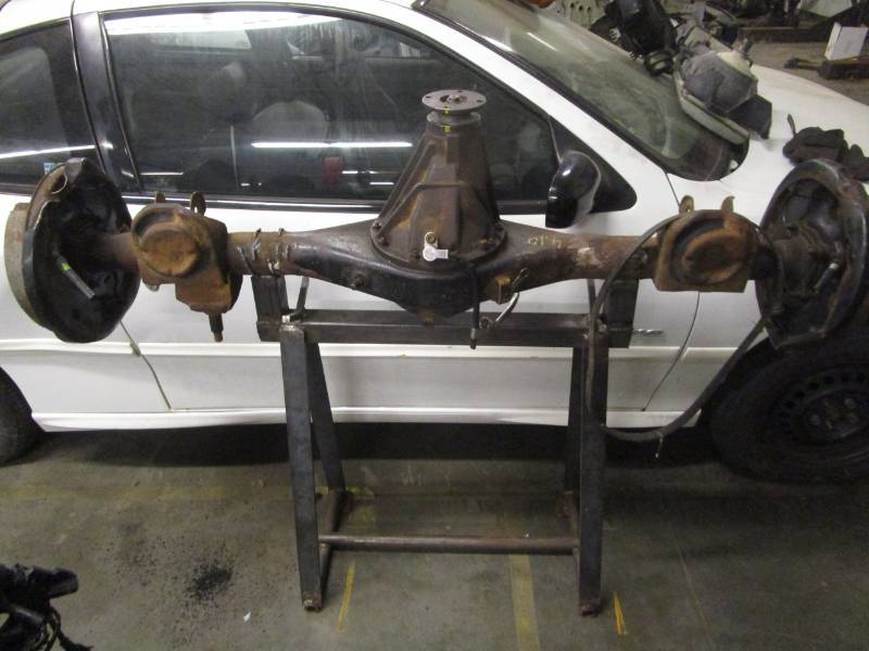 lot 9553 image: Rear Axle on Stand Not Tested Unknown Working Condition