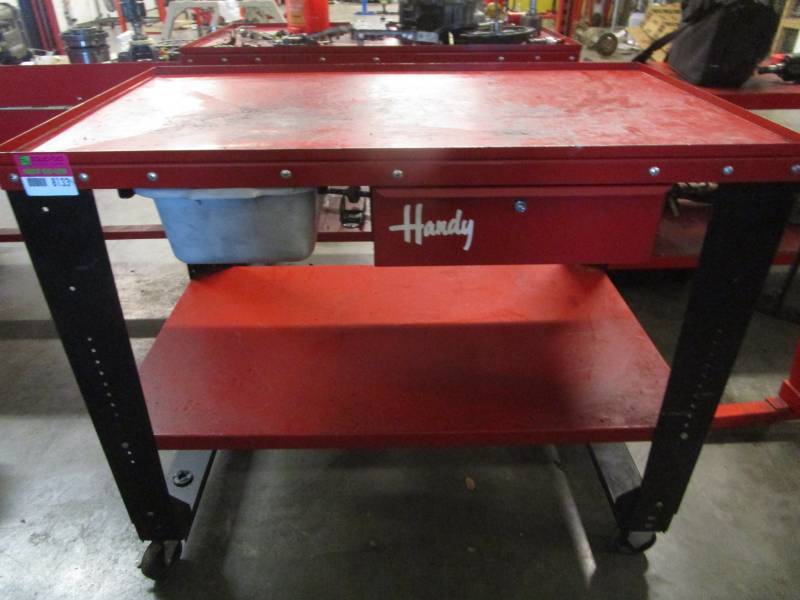 lot 8133 image: Husky Parts Washing Cart