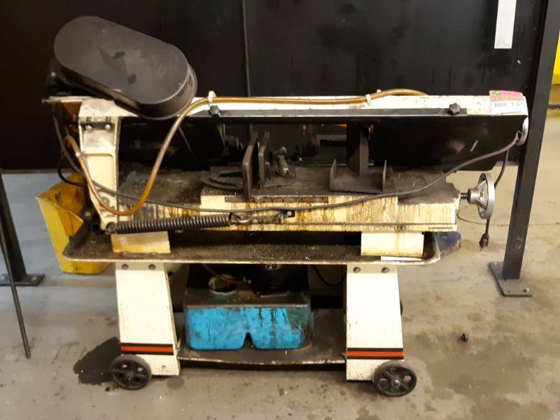 lot 9569 image: Metal Cutting Bandsaw