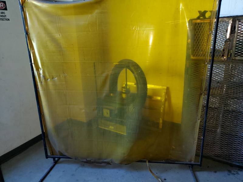 lot 9559 image: Welding Curtain Panel on Stand
