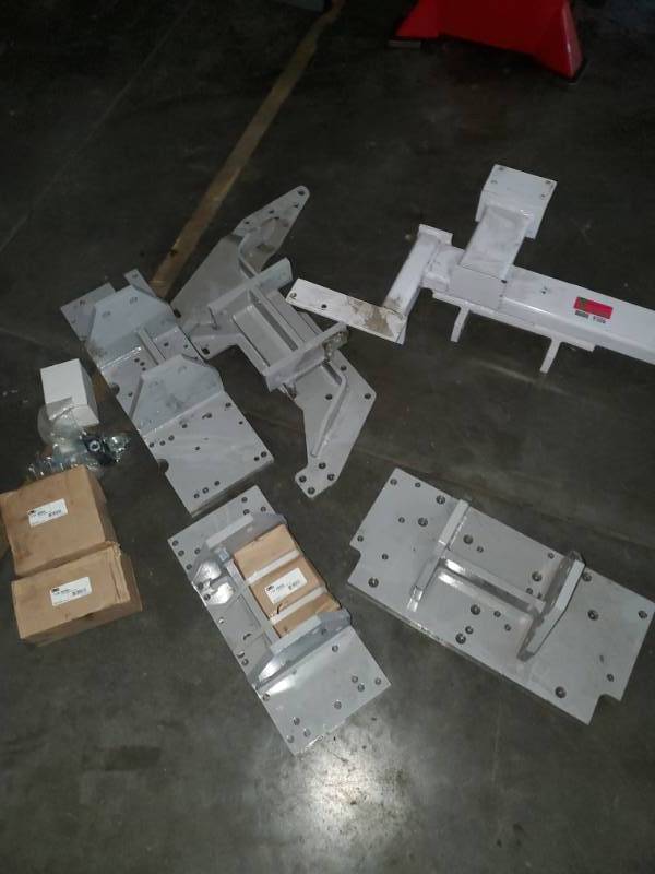 lot 9506 image: OTC Detroit Diesel Engine Mounting Plate
