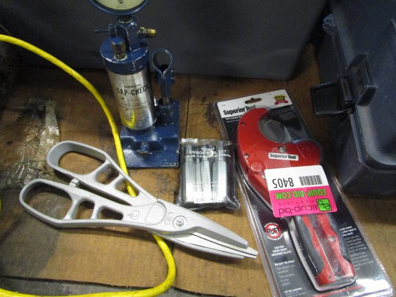 lot 8405 image: Lot of Random Tools