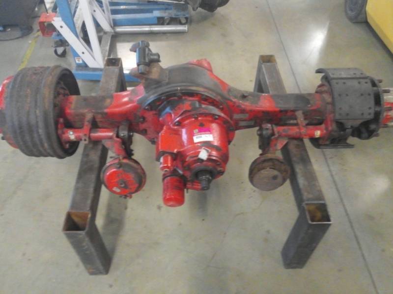 lot 9679 image: Rockwell Differential Assembly on Stand