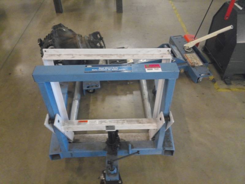 lot 9681 image: OTC DUAL WHEEL DOLLY