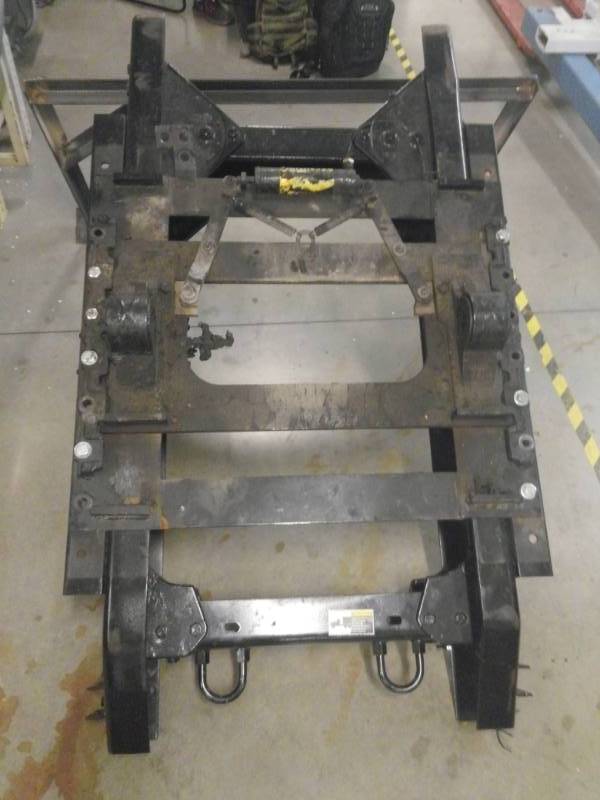 lot 8358 image: Kenworth Airglide Suspension