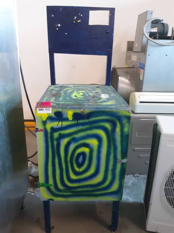 lot 9702 image: Psychedelic Stand