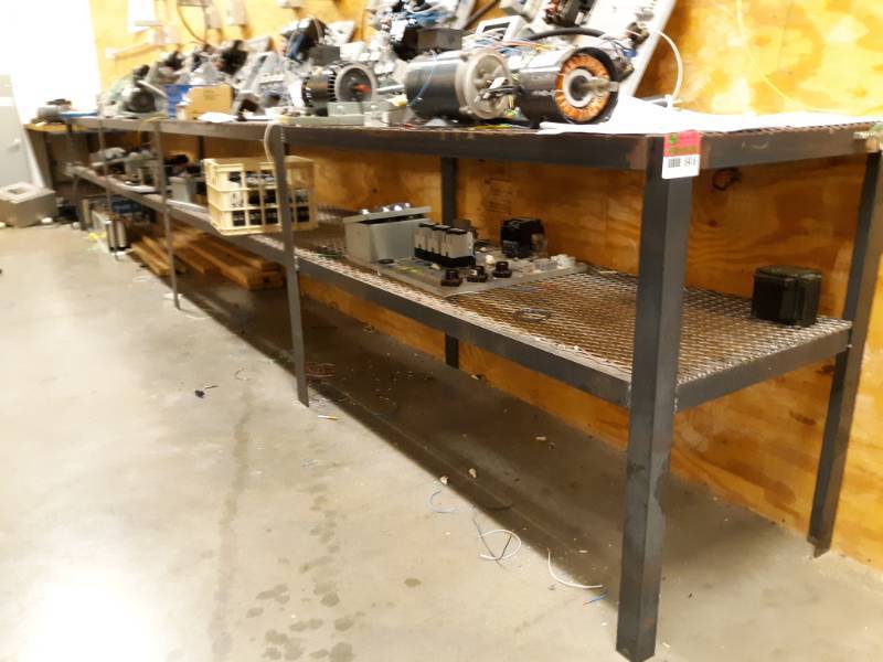 lot 8416 image: 20ft Wire Mesh Shelf Contents Not Included
