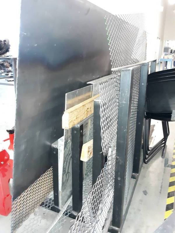 lot 9770 image: Lot of Sheet Metals and Rack