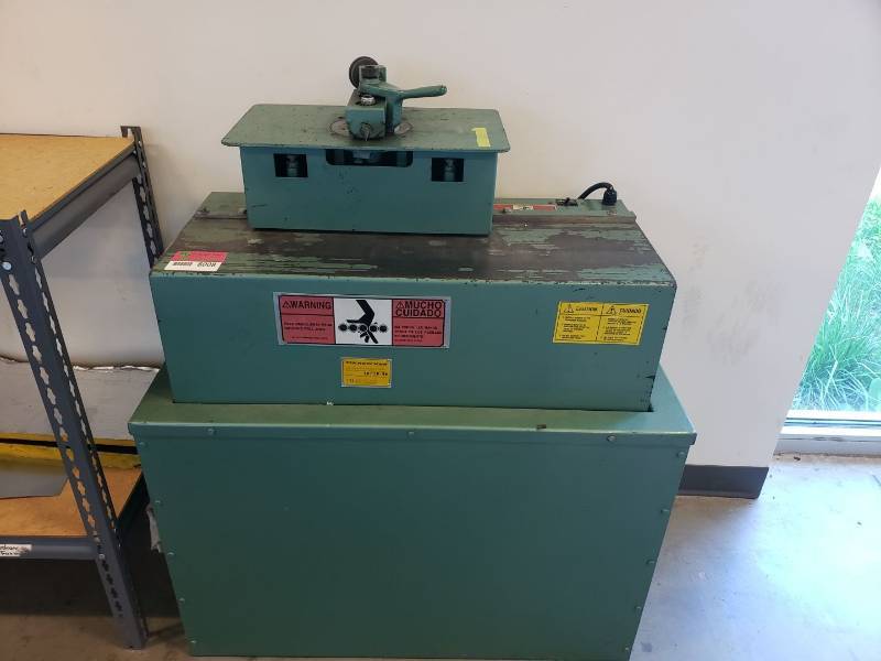 lot 8008 image: Tin Knocker Flanging machine