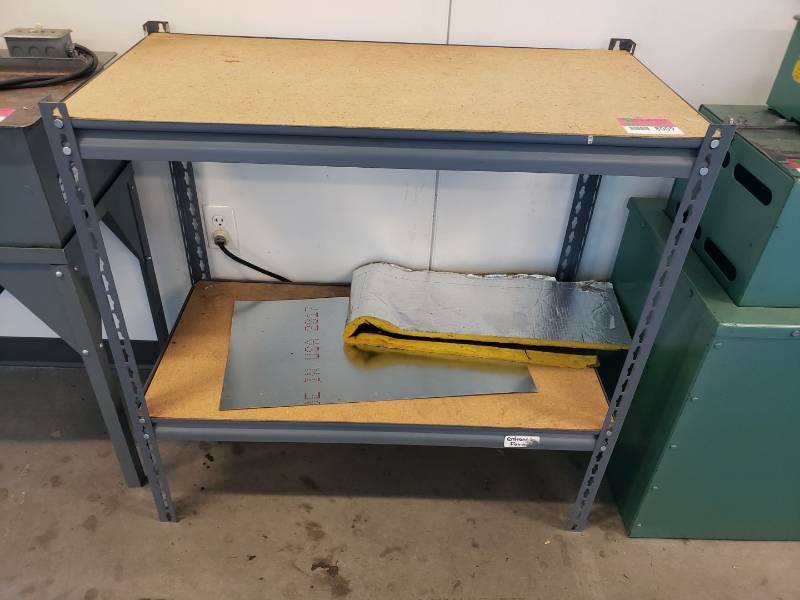 lot 8009 image: 2 shelf storage table