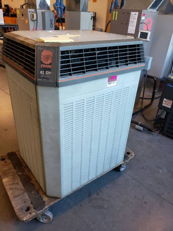 lot 8011 image: Trane Xl 120 Air Conditioner