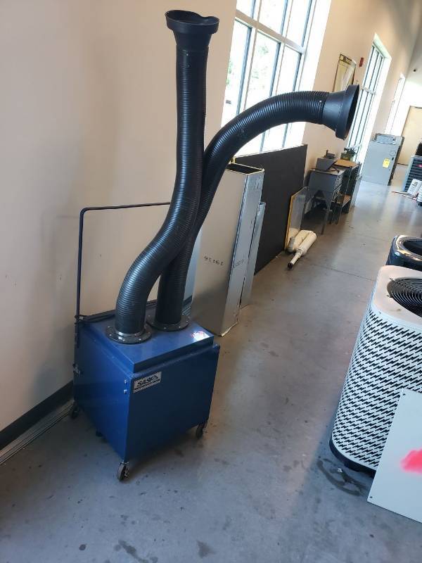 lot 8024 image: Sentry Air Systems Heavy-Duty Fume Extractor