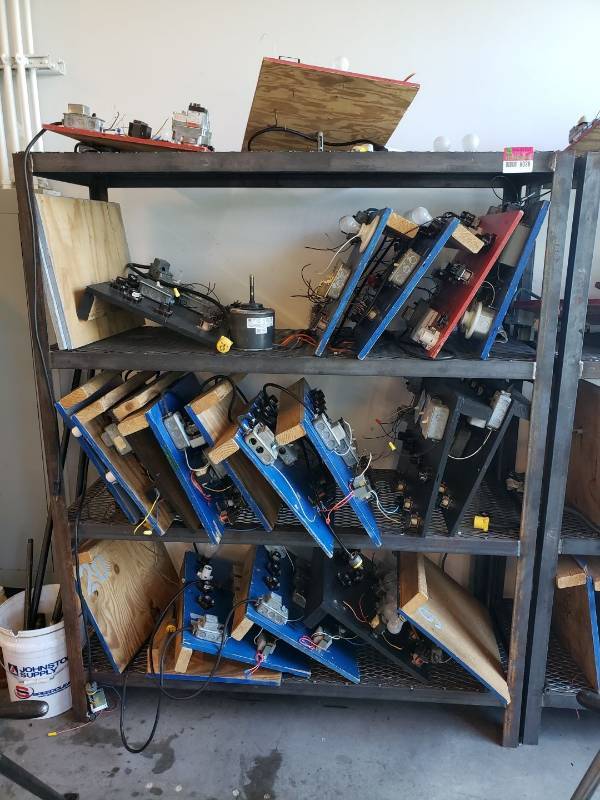 lot 8028 image: Metal shelf and contents