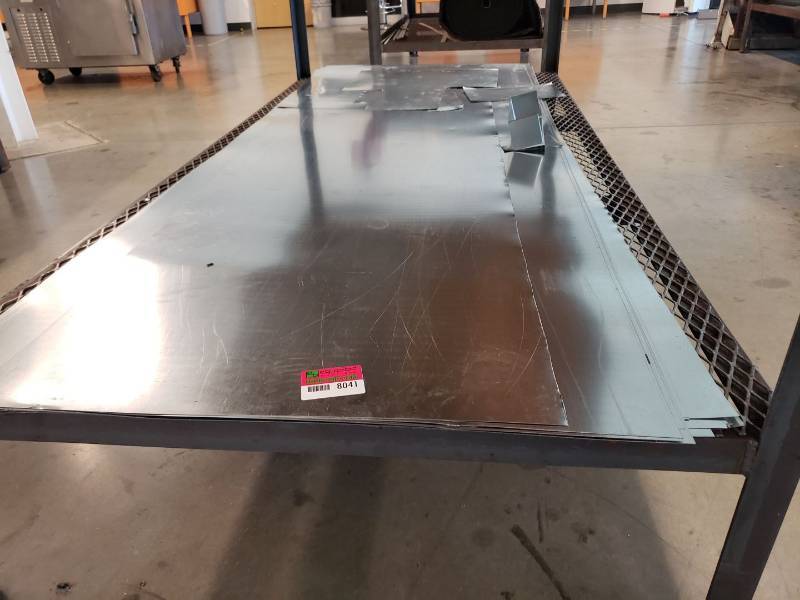 lot 8041 image: 15 sheets of galvanized metal