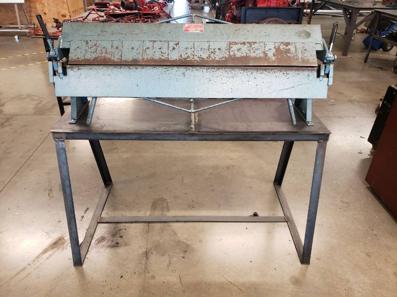 lot 8078 image: Connecticut U422 Junior finger brake with stand