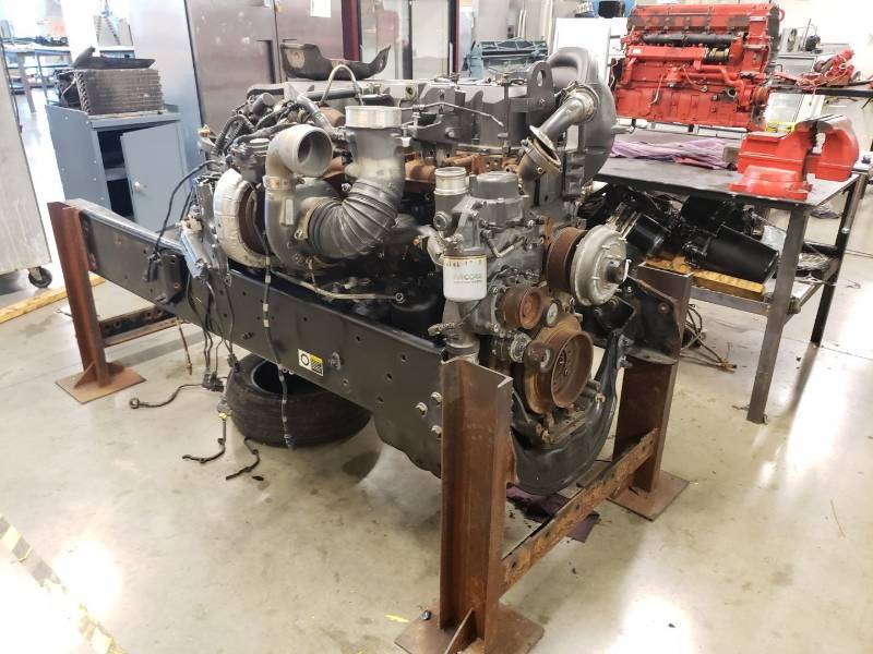 lot 8085 image: Diesel engine with stand
