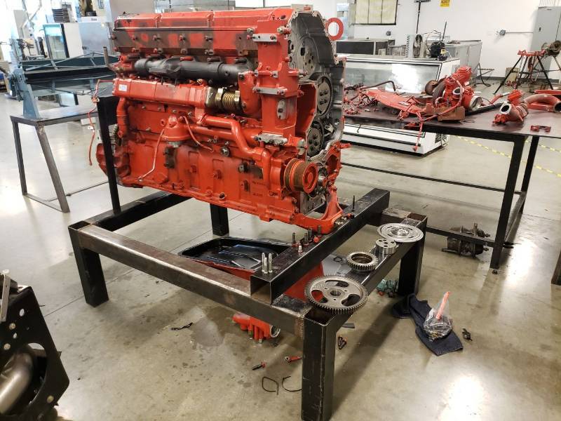 lot 8089 image: Cummins 2014 400 HP ISX15 engine