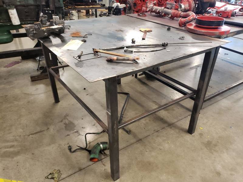 lot 8097 image: 4 x 4 steel worktable