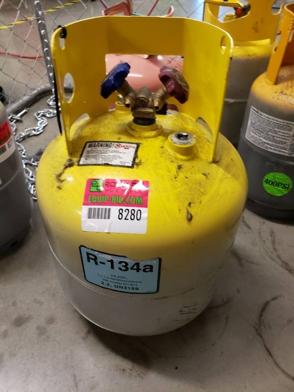lot 8280 image: R134A Recovery Tank