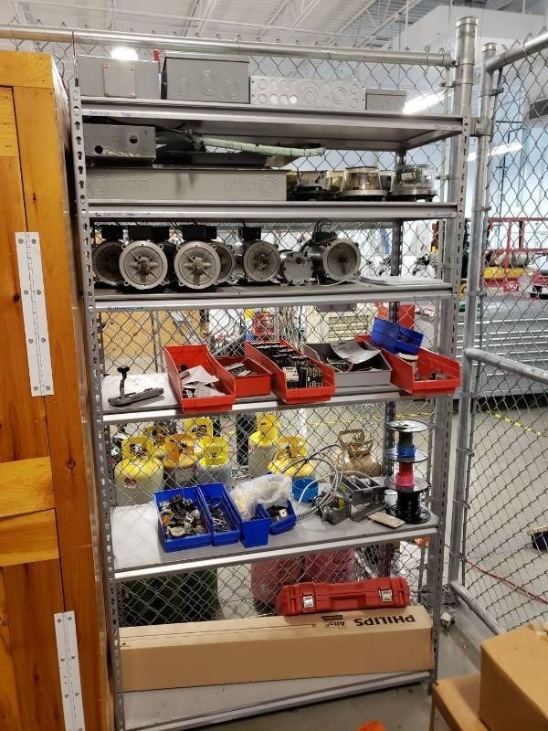lot 8313 image: Metal rack with contents