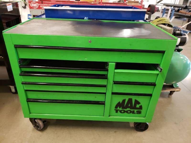 lot 8334 image: MAC Tools Chest - Tech Series - Professional Tool Box 2 Drawers Missing