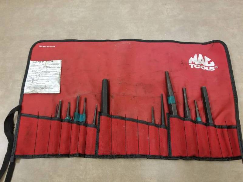 lot 7001 image: Mac Tools Punch Set
