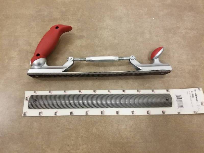 lot 7002 image: Mac Tools BT753B Adjustable File