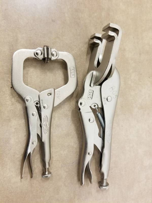 lot 7044 image: Vise Grip Sheet Metal Pliers and 6in Locking C Clamp