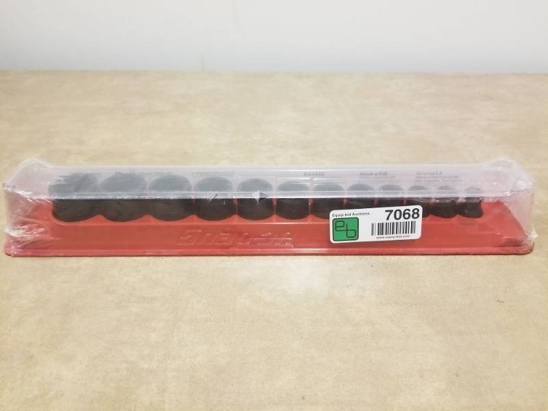 lot 7068 image: New Snap On Shallow Impack Socket Set 38 Drive Model 212IMFYA