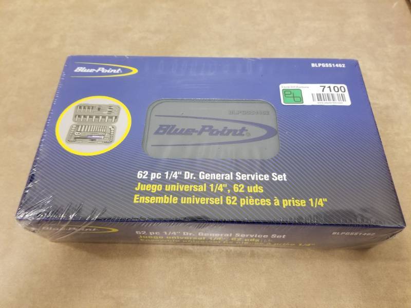 lot 7100 image: Blue Point 62 PC 14in Drive Socket Set