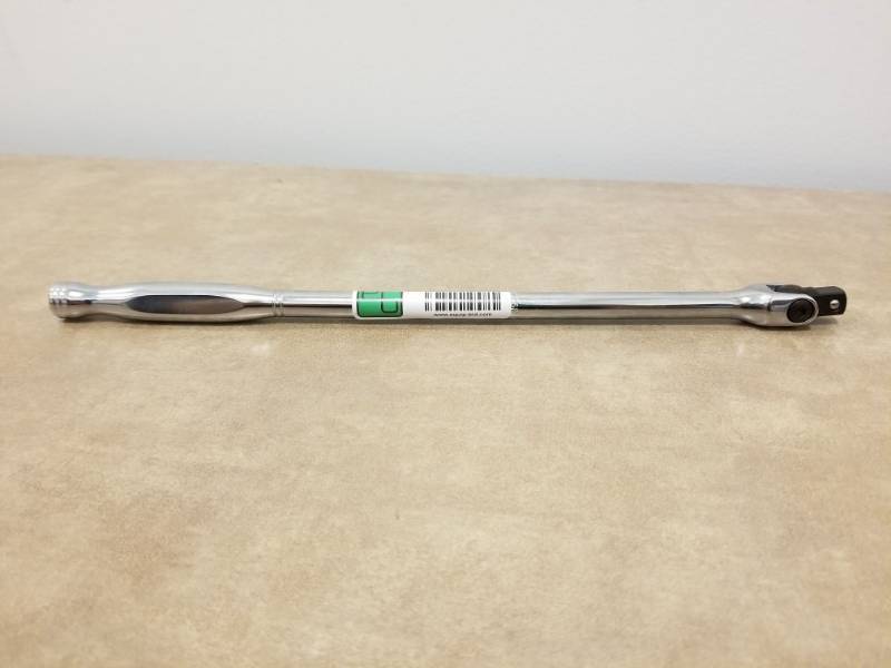 lot 7105 image: MAC Tools 38In Breaker Bar 12in
