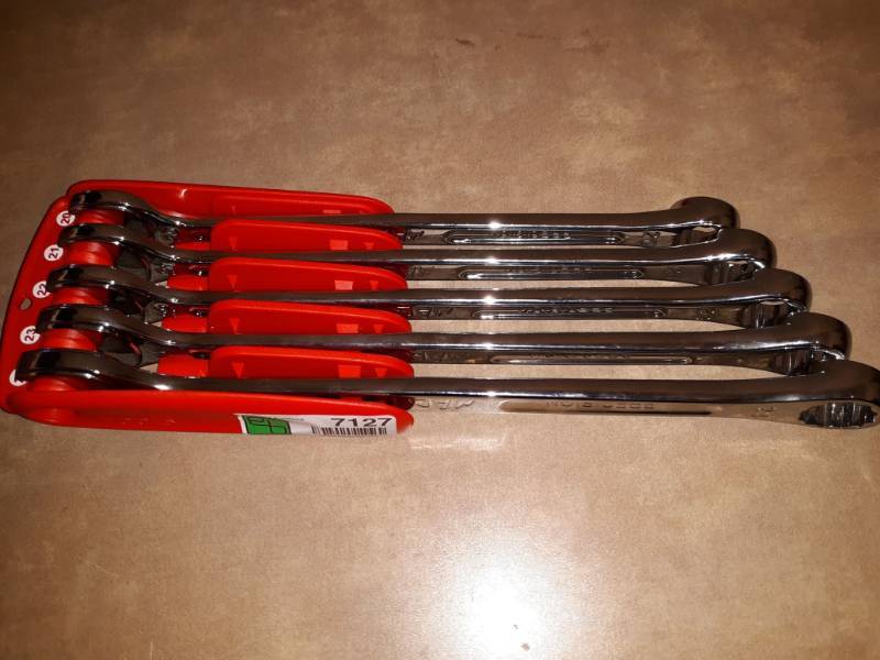 lot 7127 image: MAC Tools Metric Precision Torque Combination Wrench Set 20 to 24