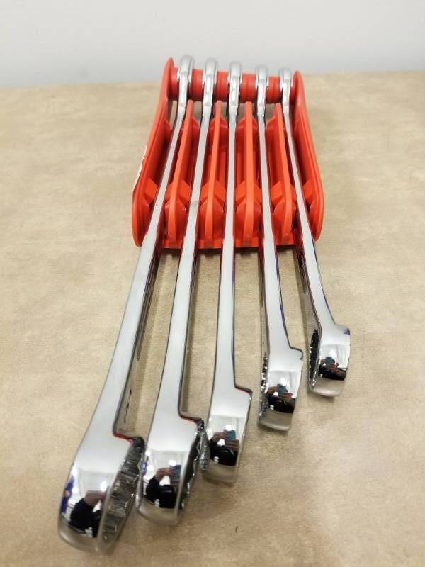 lot 7137 image: MAC Tools 5 PC Combination Wrench Set