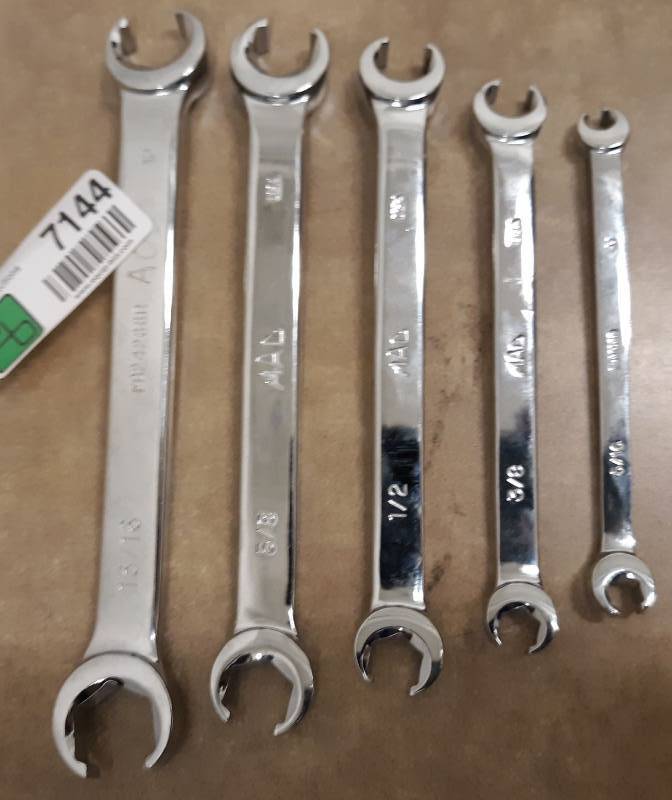 lot 7144 image: Mac 5 PC Combination Wrench Set, 1316, 58, 12, 38, 516 in