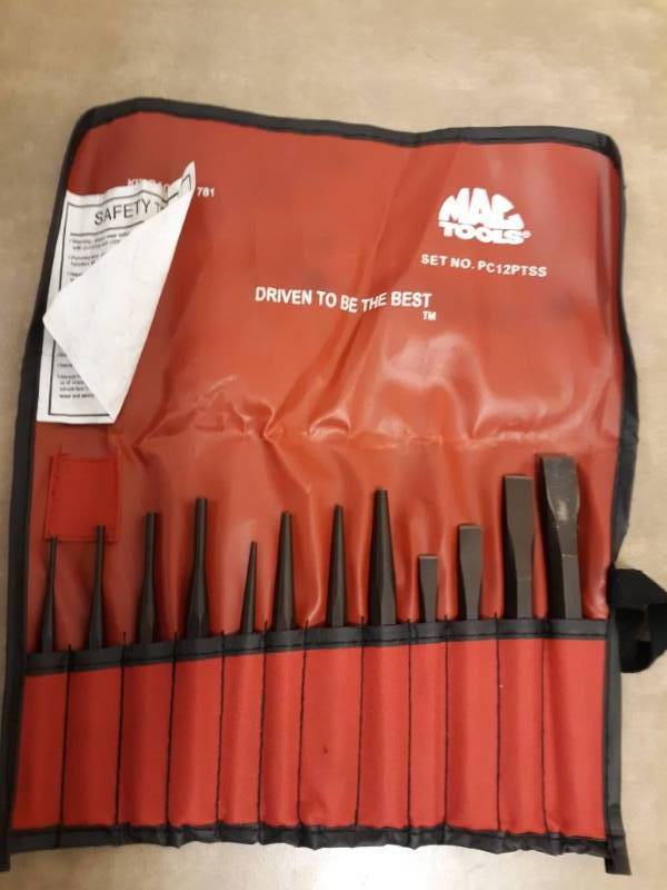 lot 7167 image: Mac 12 PC Punch & Chisel Set Model # PC12PTSS