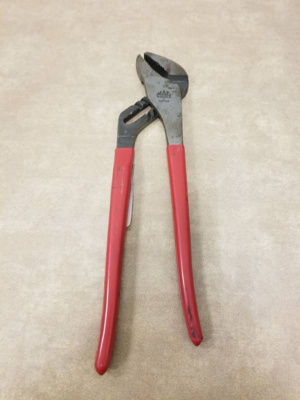 lot 7179 image: MAC Tools 12in Tongue and Groove Pliers