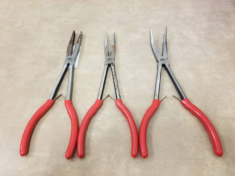 lot 7180 image: Mac Tools 11in Long Nose Pliers