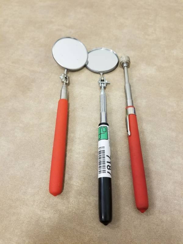 lot 7187 image: Blue Point and Mac Mirrors and Mac Expandable Magnet