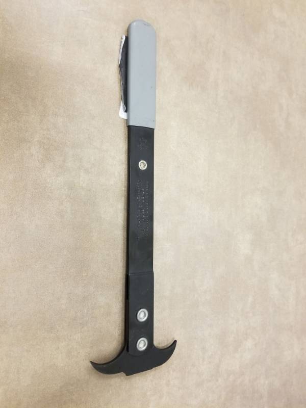 lot 7200 image: Blue Point 12 58in Seal Puller YA105