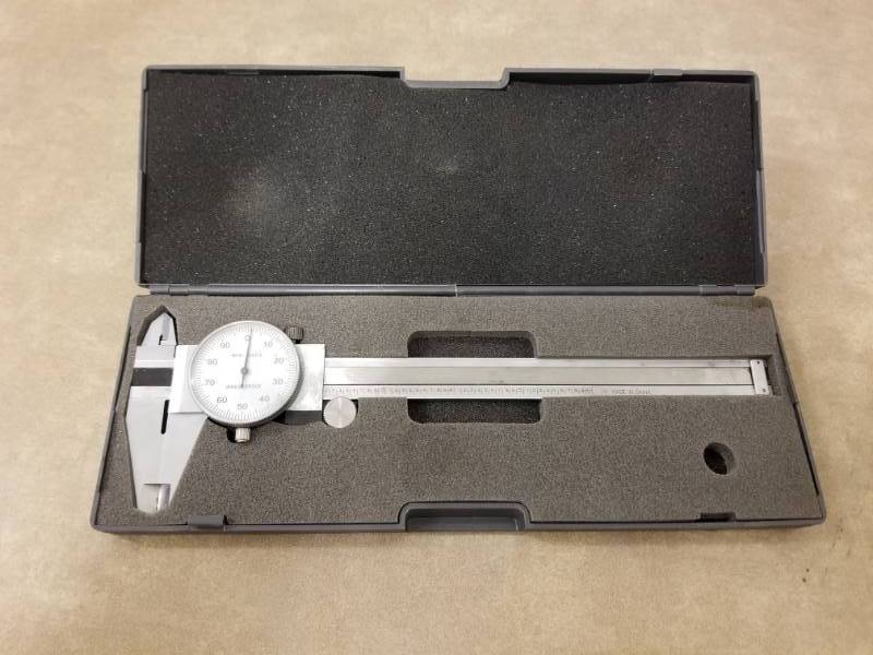 lot 7203 image: Metal Calipers