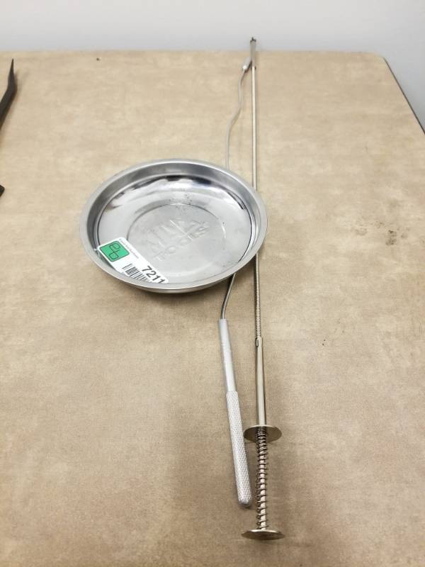 lot 7211 image: MAC Tools Magnetic Bowl, MAC Tools Flexible Magnetic Stick, MAC Tools Pick Up Tool