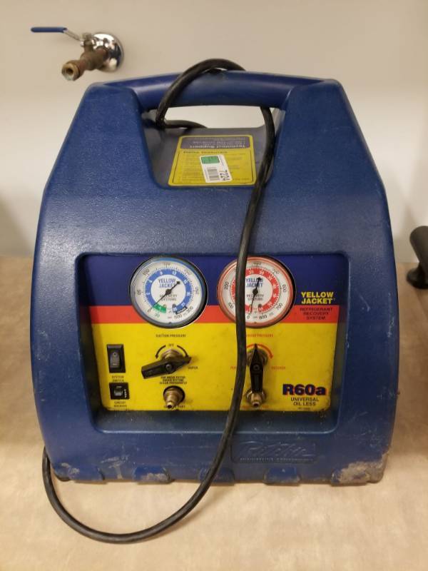 lot 7224 image: Yellow Jacket R60A Oil Less Refrigerant Recovery System