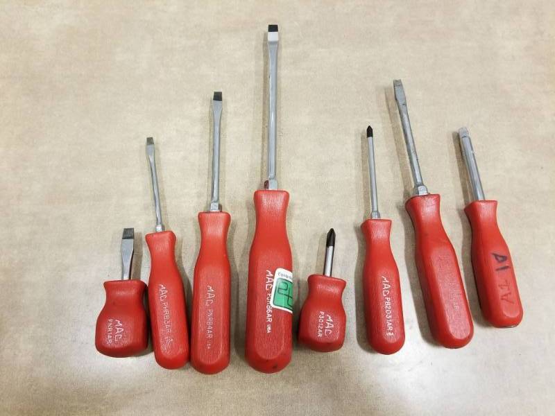 lot 7258 image: MAC Tools Screwdrivers