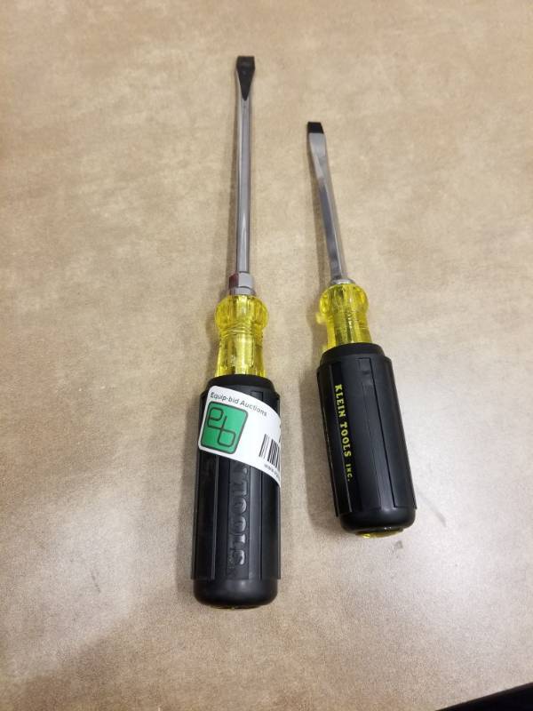 lot 7259 image: Klein Tools Flathead Screwdrivers (2)