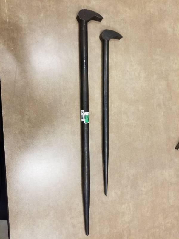 lot 7273 image: MAC Tools 21in and 16in Rolling Head Pry Bar